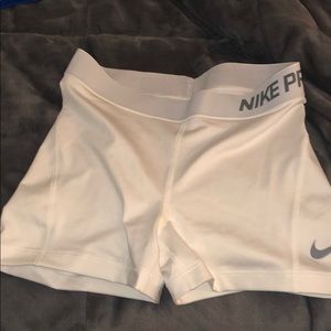 Never worn before white nike pros